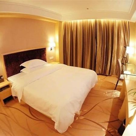 Ronghe Holiday Hotel Shiyan  Экстерьер фото