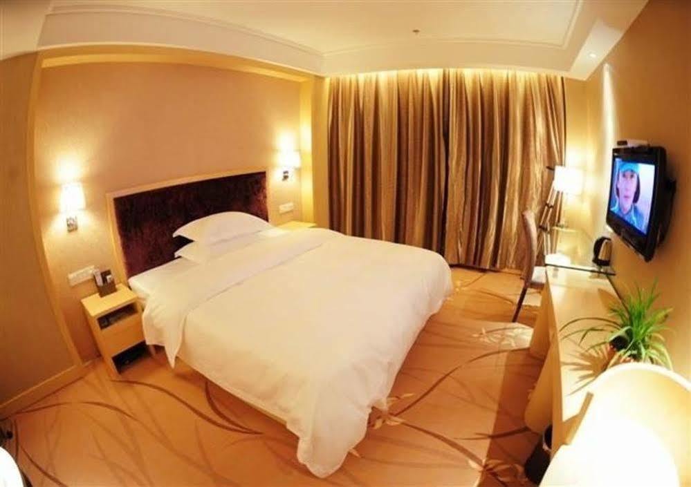 Ronghe Holiday Hotel Shiyan  Экстерьер фото
