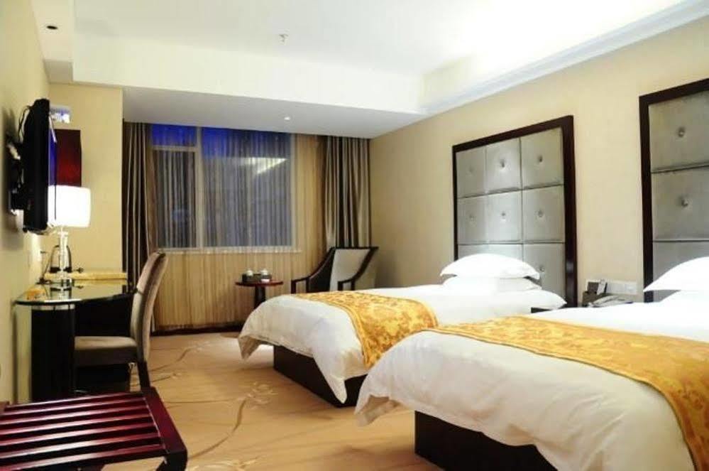 Ronghe Holiday Hotel Shiyan  Экстерьер фото