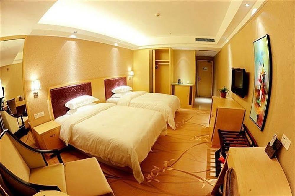 Ronghe Holiday Hotel Shiyan  Экстерьер фото