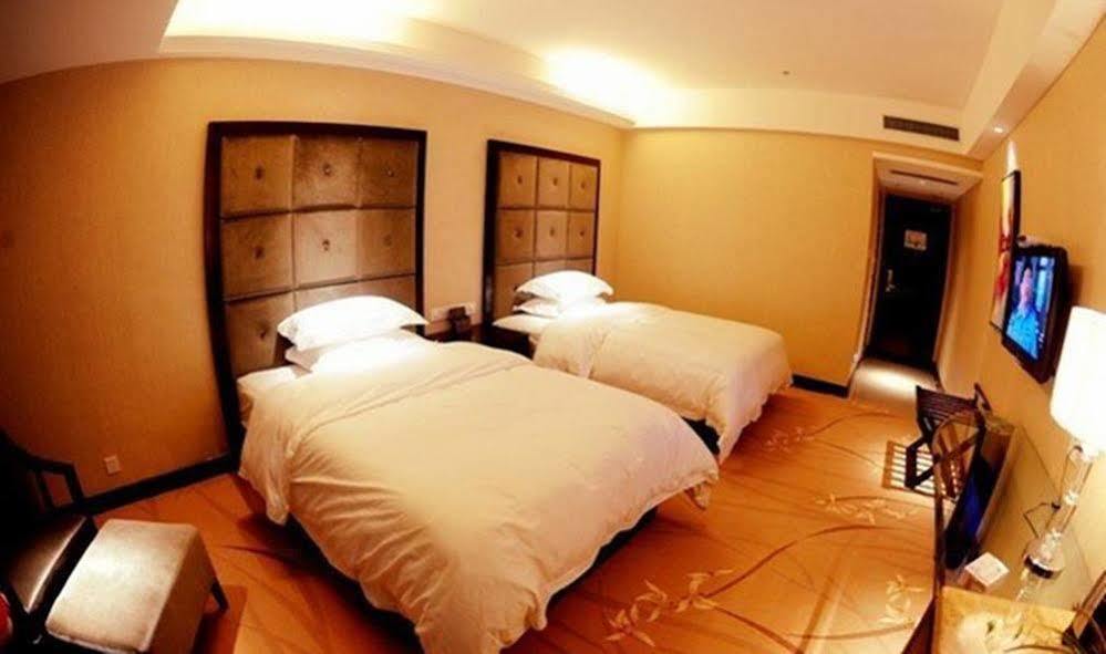 Ronghe Holiday Hotel Shiyan  Экстерьер фото